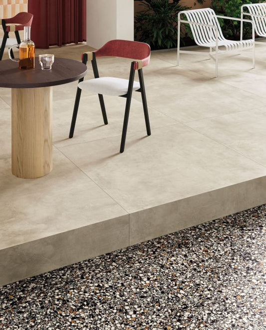 HTL Timeline 10 - White 48 x 48
