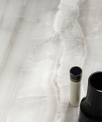 Akoya Silver Matte 24 x 48